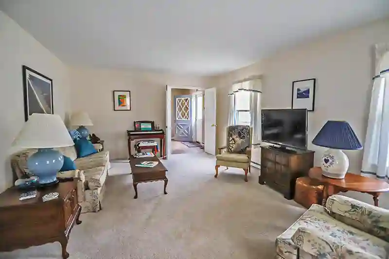 Stone Harbor NJ Rental Wits End. Living room.